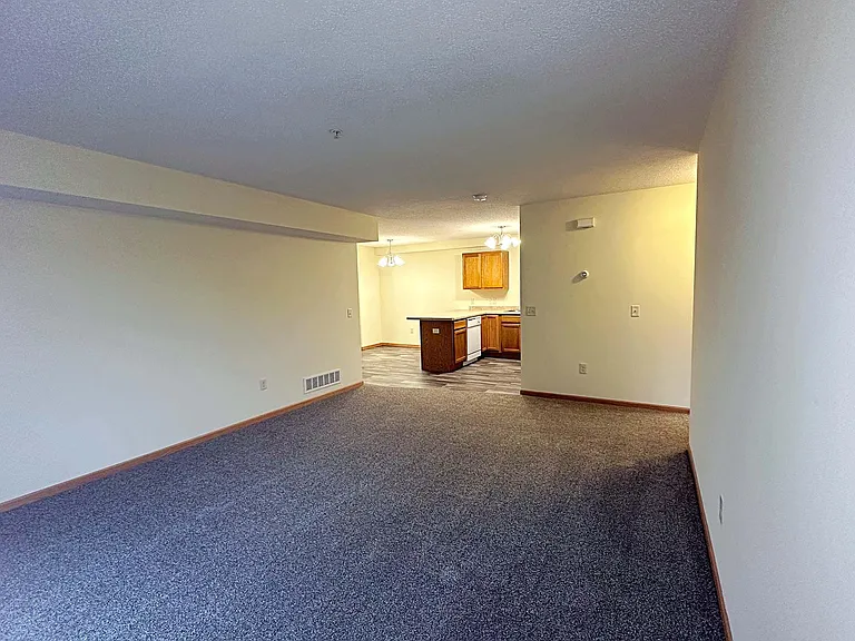 Arcade Estates West — Photo 39