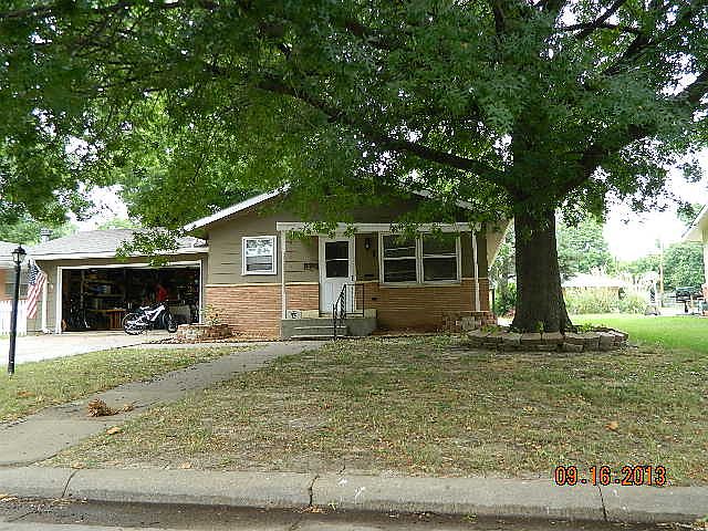 1st image of 1516 E 14th Ave