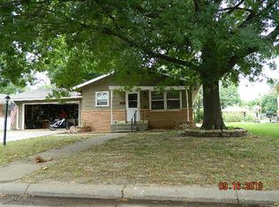 1516 E 14th Ave, Winfield, KS 67156