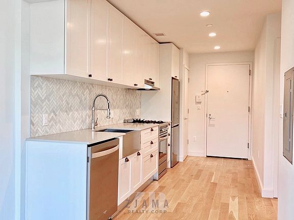 4th image of 409 Eastern Pkwy APT 408
