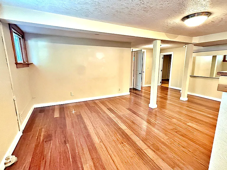 1240 N Wygant St — Photo 13