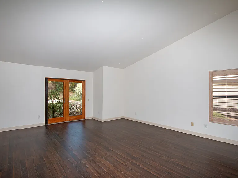 3740 Overpark Rd — Photo 16