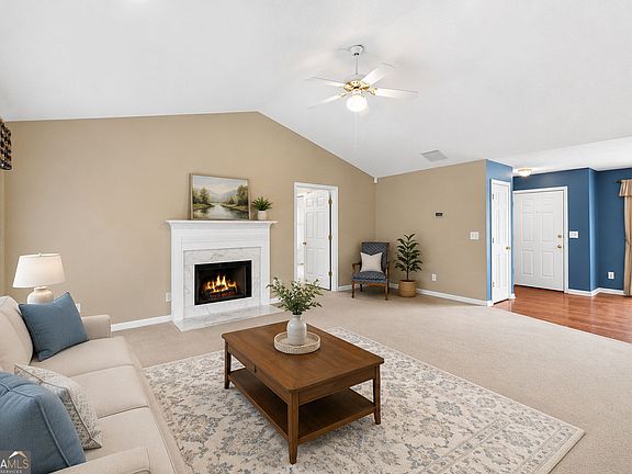 4th image of 1260 Hannah Ct SE
