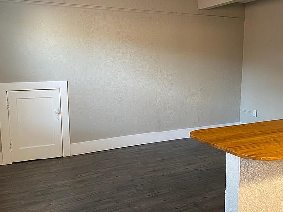 4th image of 315 N G St #103