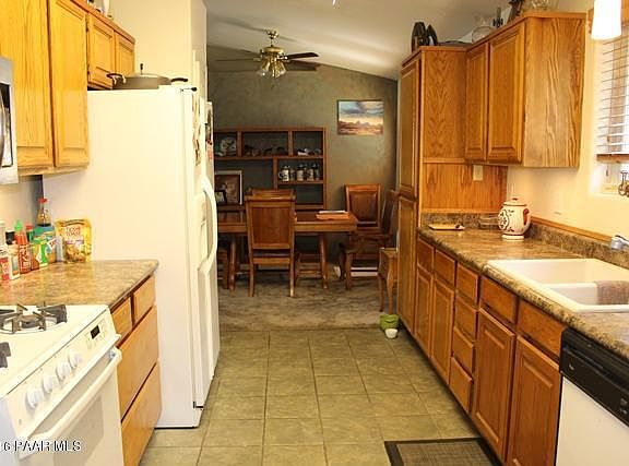3rd image of 2555 Nolte Dr