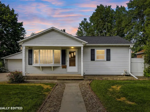1781 Flower St, Waterloo, IA 50701