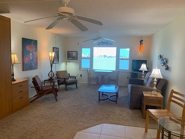 4750 Cove Cir #406 — Photo 7