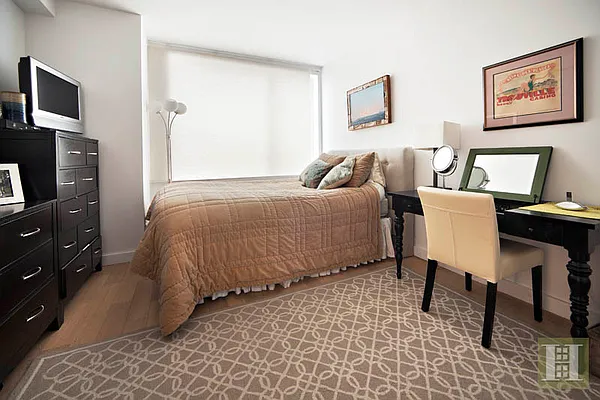 Rented by Halstead Real Estate | media 18