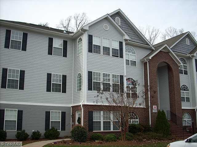 1st image of 3696 Cotswold Ave