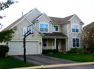 220 Ashcroft Ln, Oswego, IL