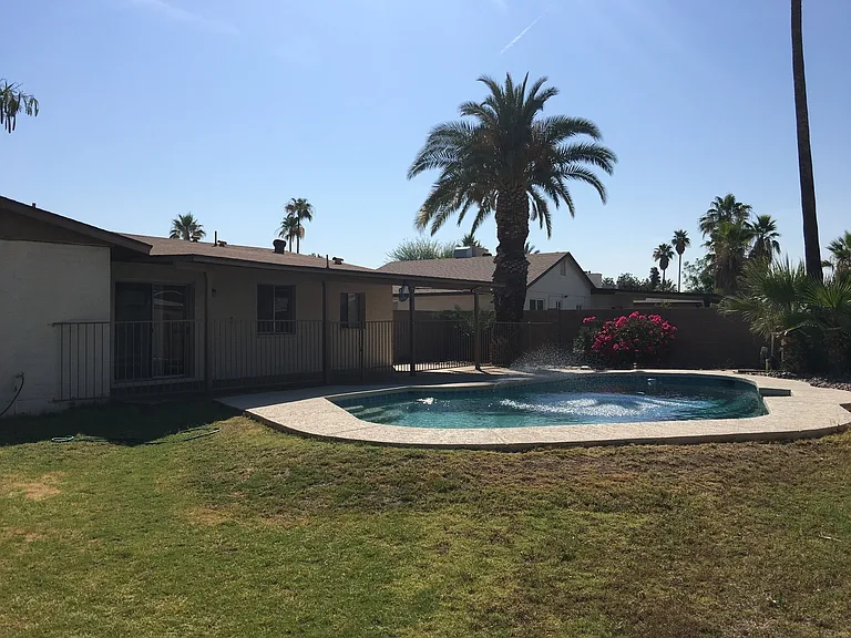 1933 E Apollo Ave — Photo 26