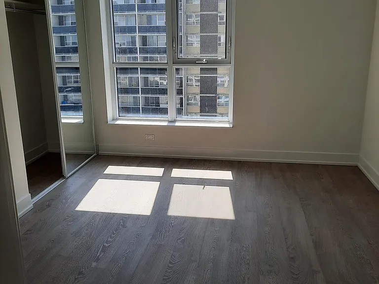 9 Mabelle Ave #2523 — Photo 7