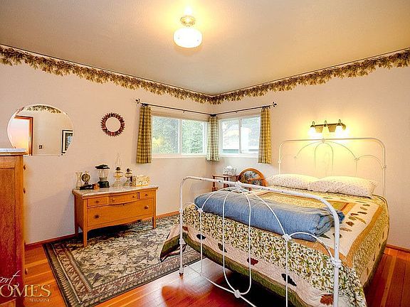 3rd image of 24707 Crest Forest Dr