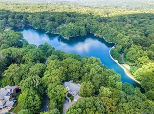 23 Upland Ln, Armonk, NY 10504