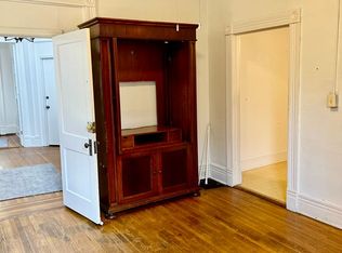 St. James Court 1466, Louisville, KY 40208