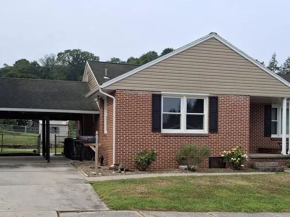 221 E 4th St, Williamsburg, PA 16693