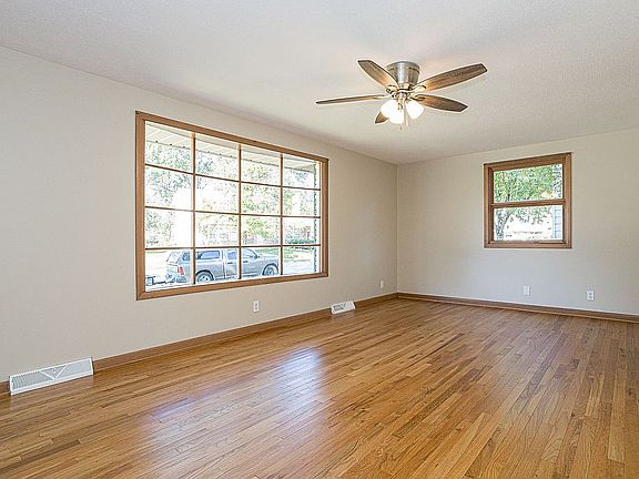 2nd image of 2329 Avalon Dr