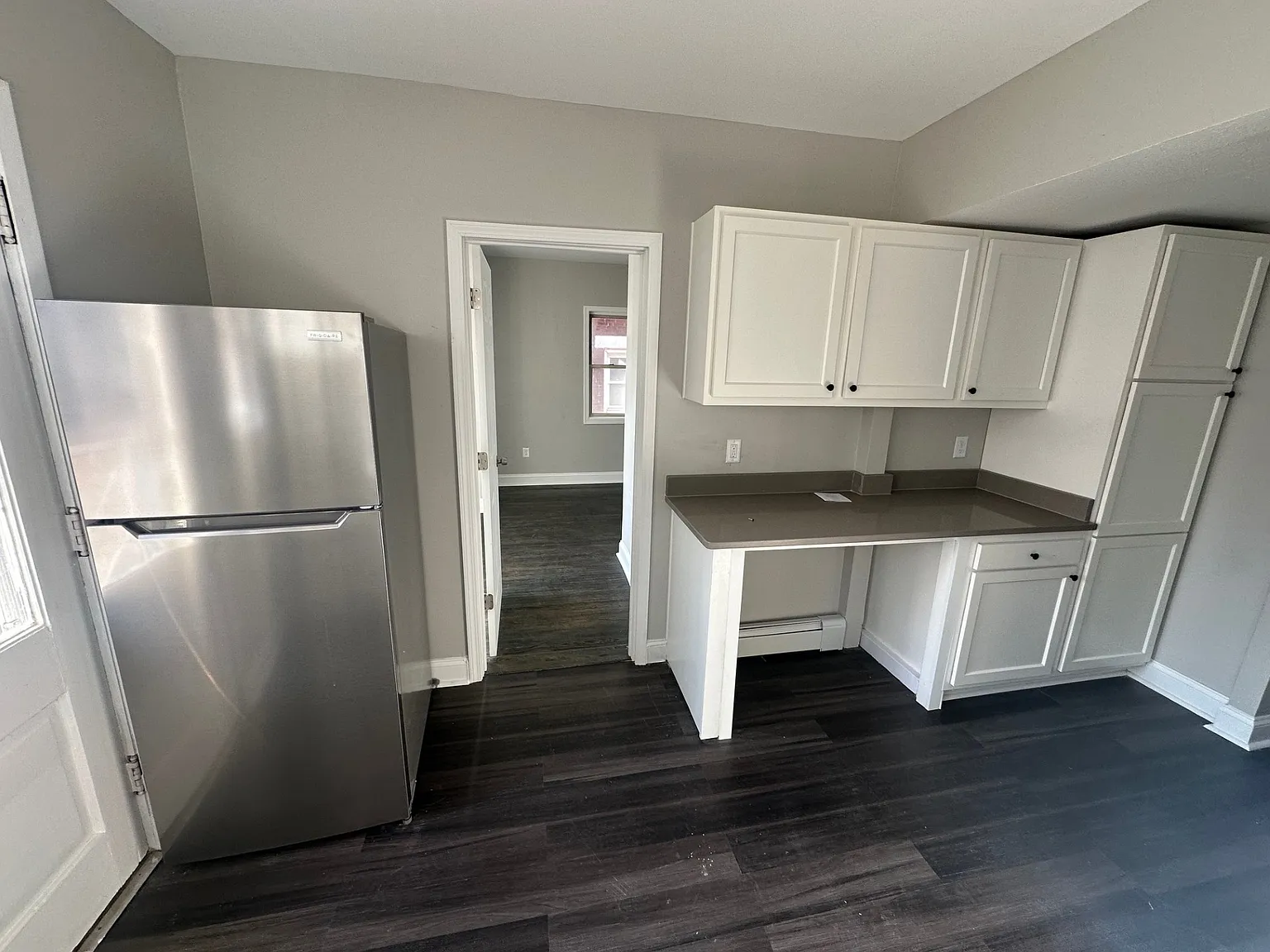 5 bed, 1950 sqft, $3,800 — Photo 3