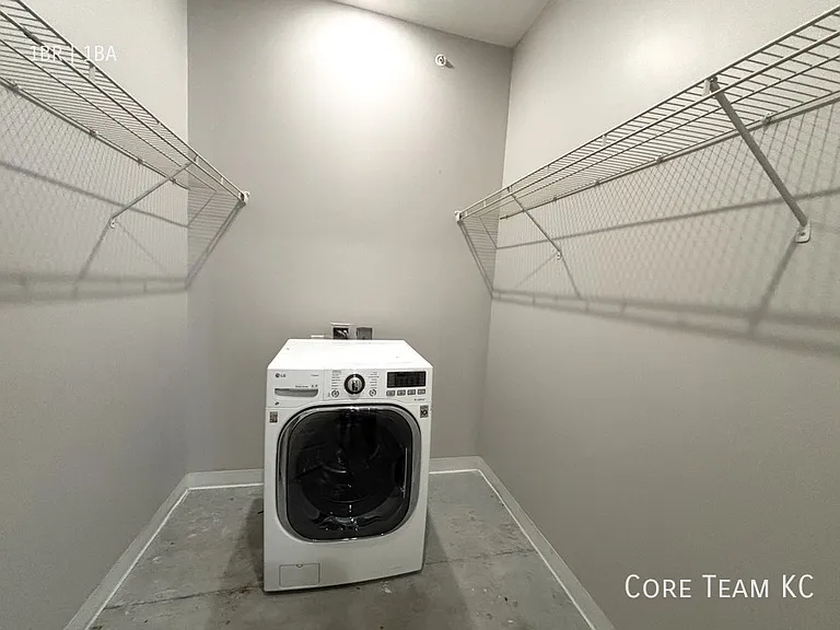 1223 Union Ave #504 — Photo 19
