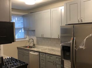 3249 S Kenilworth Ave #2S, Berwyn, IL 60402