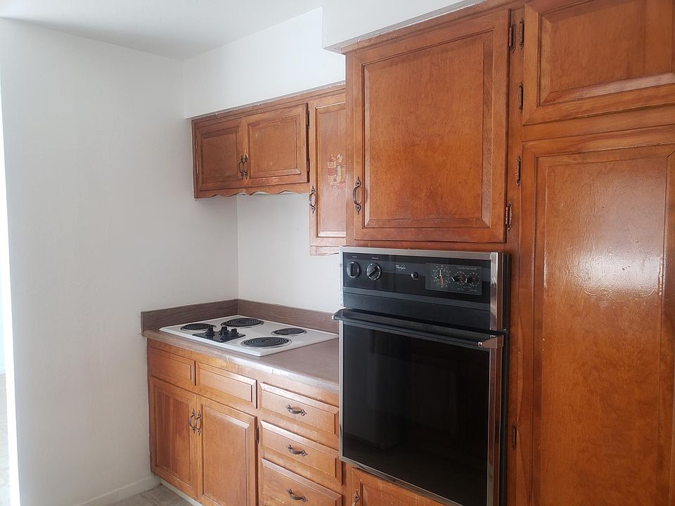 2425 Alta Sierra Ave B, Lake Isabella, CA 93240 Zillow