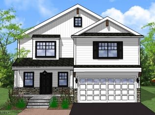 438 Brown Trl, Hopatcong, NJ 07843