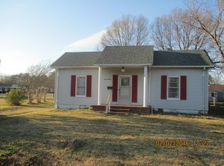 1215 Carolina Ave, Roanoke Rapids, NC 27870