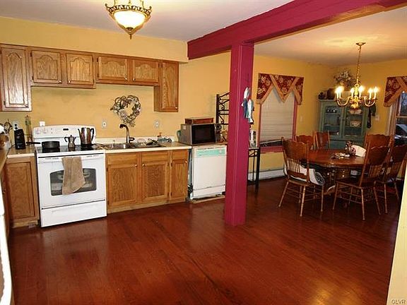 5th image of 545 Forest Dr