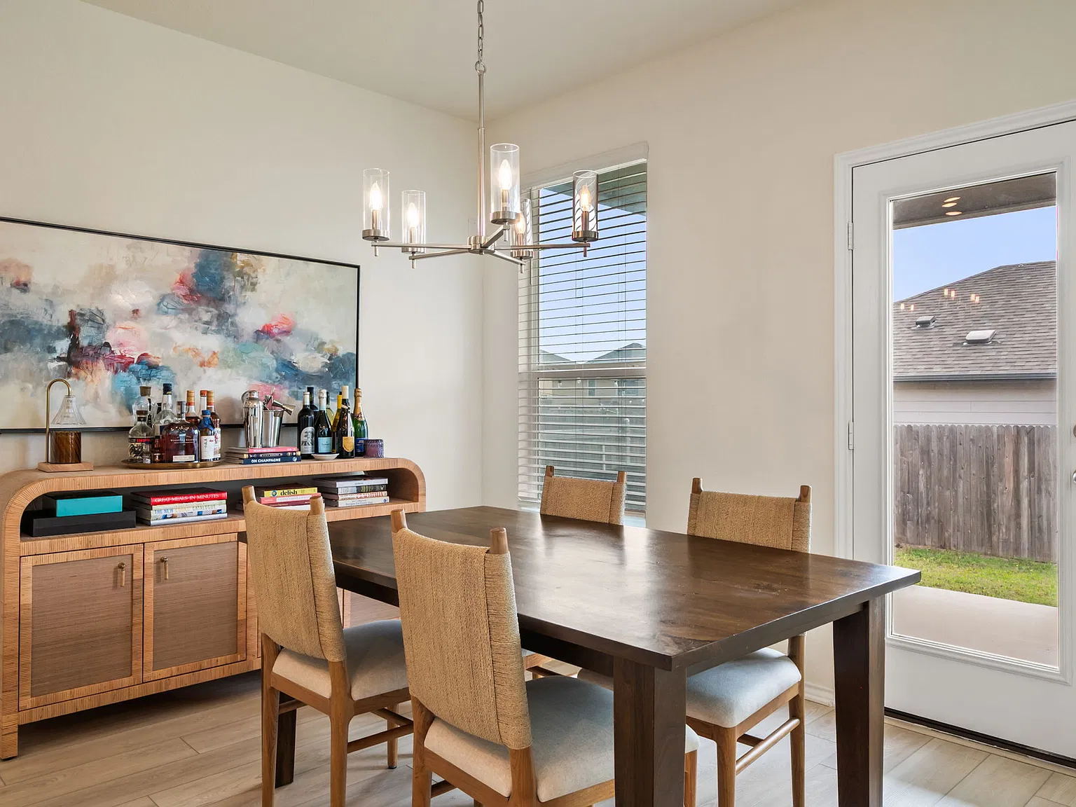 5 bed, 2578 sqft, $3,000 — Photo 3
