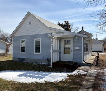 910 E Marion St, Knoxville, IA, 50138