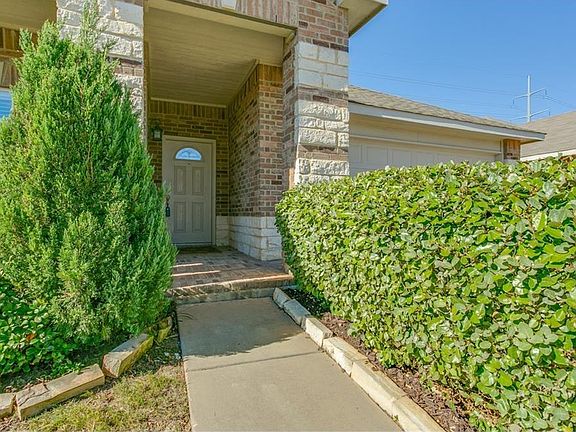 3rd image of 12705 Pricklybranch Dr