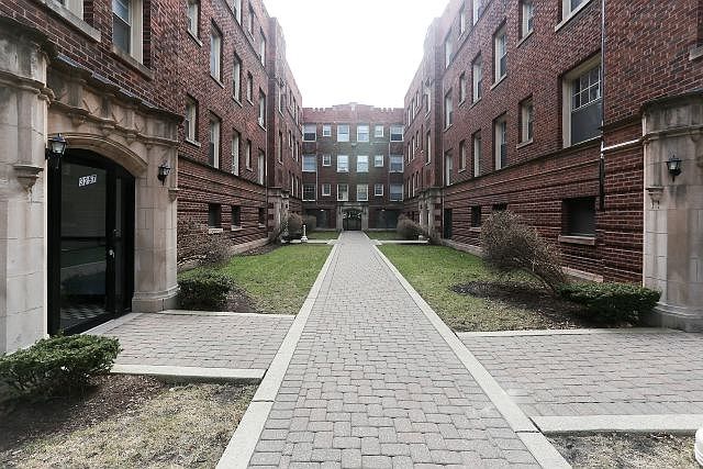 1st image of 3259 W Wrightwood Ave APT 3F