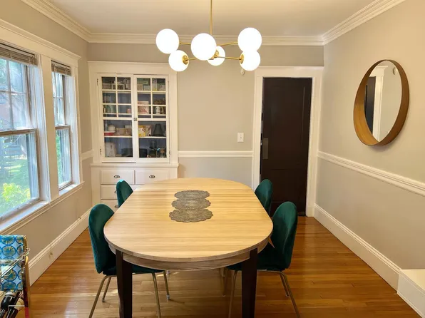 27 Upland Rd #1, Cambridge, MA 02140