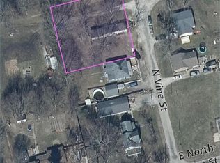 207 N Vine St, Sadorus, IL