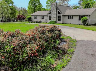 250 Garden Lakes Dr, Blacksburg, SC 29702