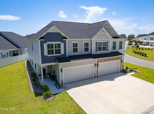 215 Vivian St NW, Calabash, NC 28467