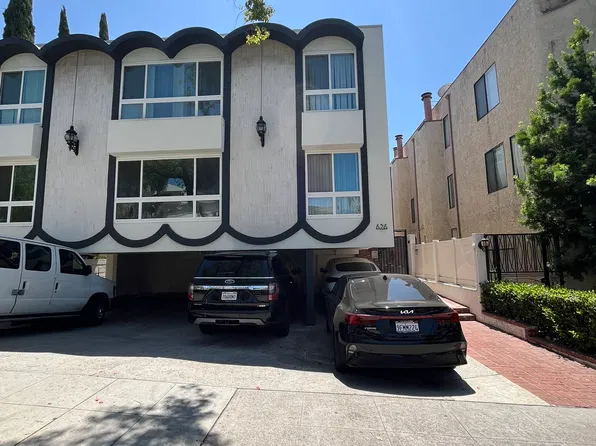 626 E Angeleno Ave APT F, Burbank, CA 91501