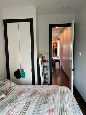 Rented by Loom Capital Group Inc. | media 20