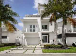 8249 NW 33rd Ter, Doral, FL 33122