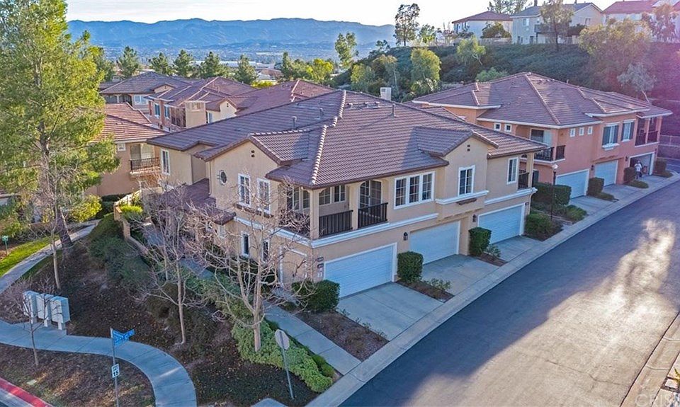 1st image of 24204 Larkspur Ct