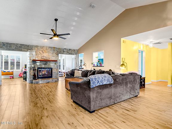 2nd image of 8548 CHADWELL Court