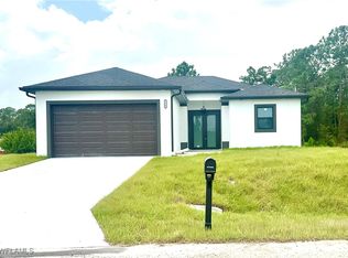 1801 W 18th St N, Lehigh Acres, FL 33972