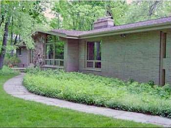 1st image of 1321 Woodland Ln