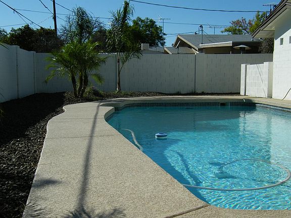 3rd image of 2403 W CORTEZ Street