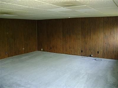 3rd image of 2535 E Saginaw Way