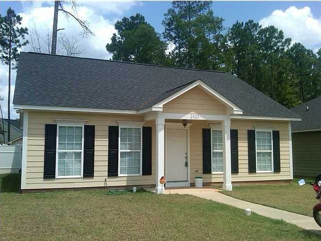1st image of 2423 Bassford Ln