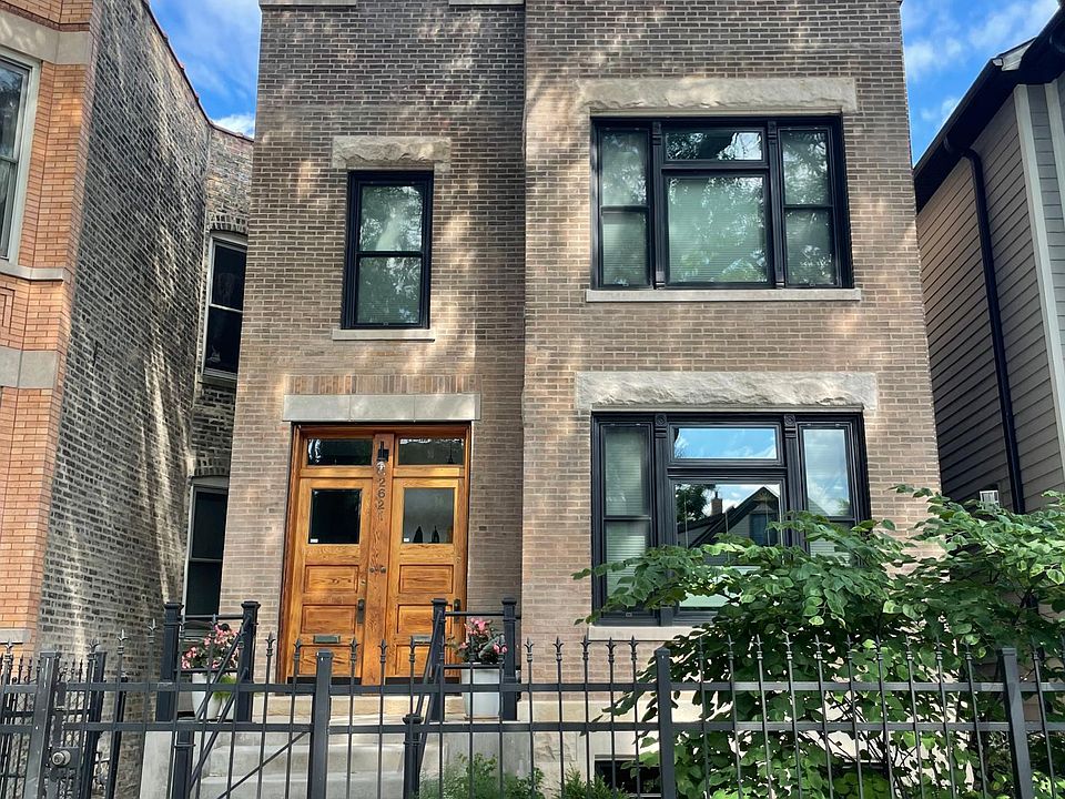 1st image of 2621 N Washtenaw Ave #1