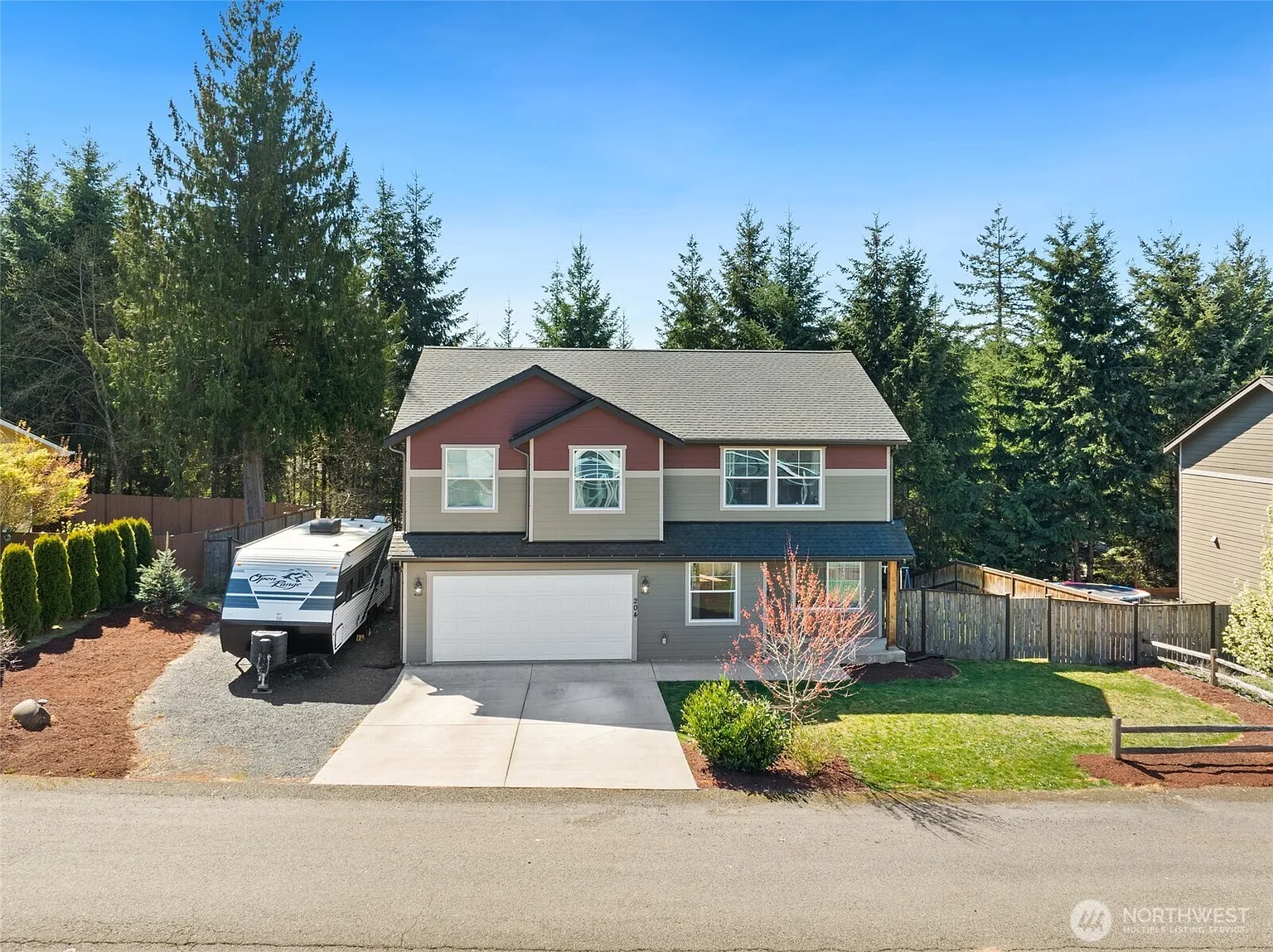 204 Saint Helens Way photo 1