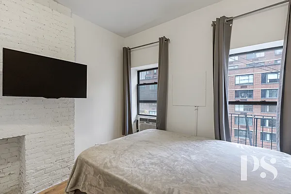 Rented by Compass | media 9