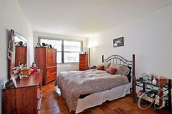 Sold by Bellmarc Realty | media 22